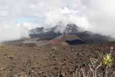 Hilo: volcano, Crater, sand dunes