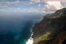 Hilo: mountains, Coast, cliffs